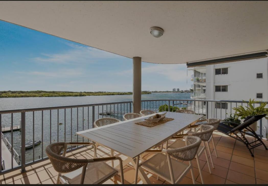 On The River Apartments Maroochydore Bagian luar foto